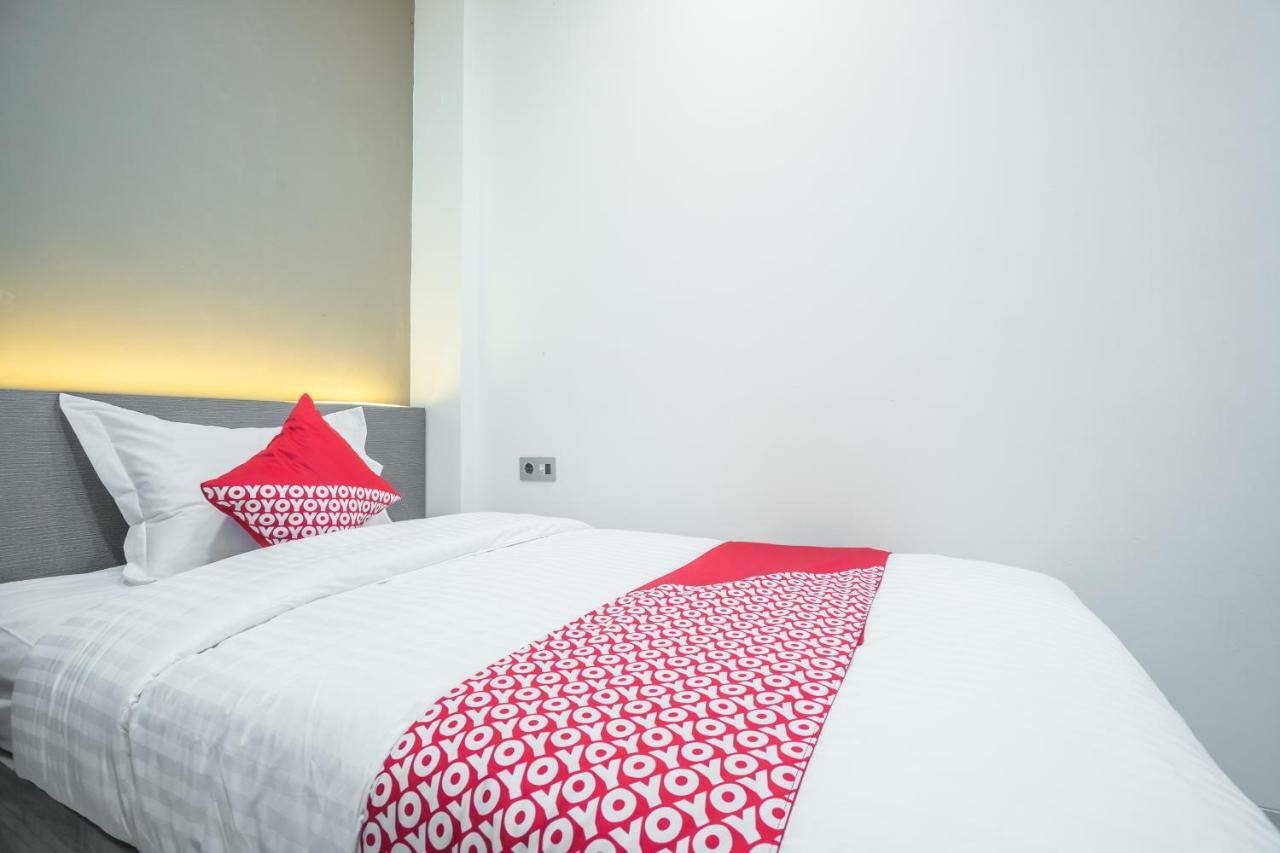 Super Oyo 1487 Residence Khoe Jakarta Bagian luar foto