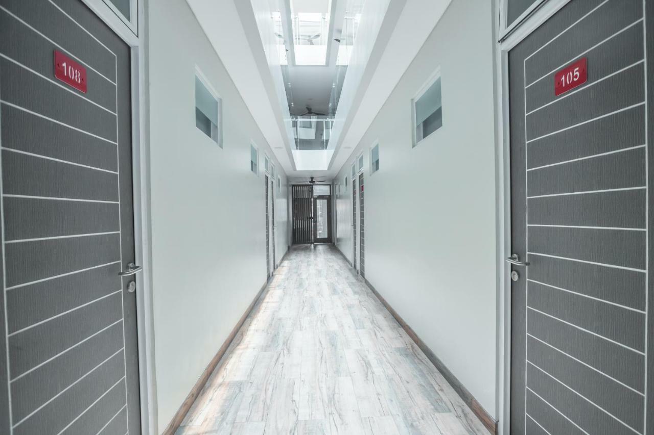 Super Oyo 1487 Residence Khoe Jakarta Bagian luar foto